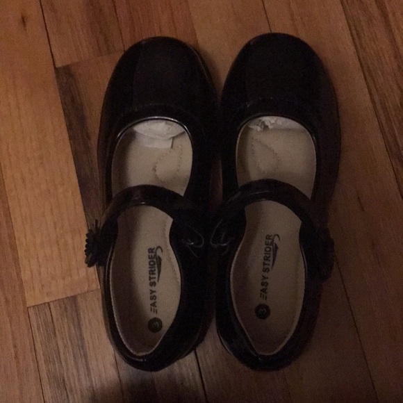 Girls size 3 Black Mary Jane dress shoes - Picture 1 of 5